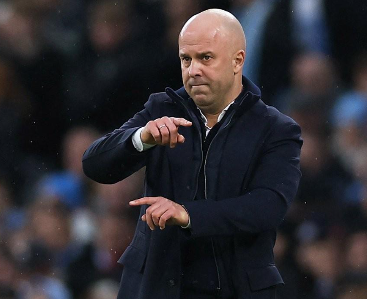 利物浦賽季困境與前景：競爭、信任與變革的交織